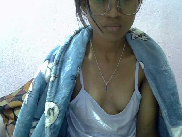 Yalane live webcam show