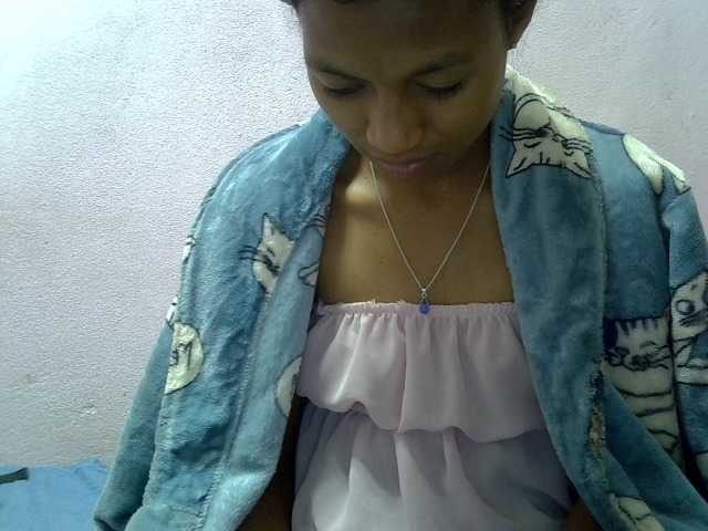 Yalane live cam on BongaCams