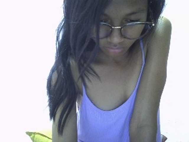 Yalane live cam on BongaCams
