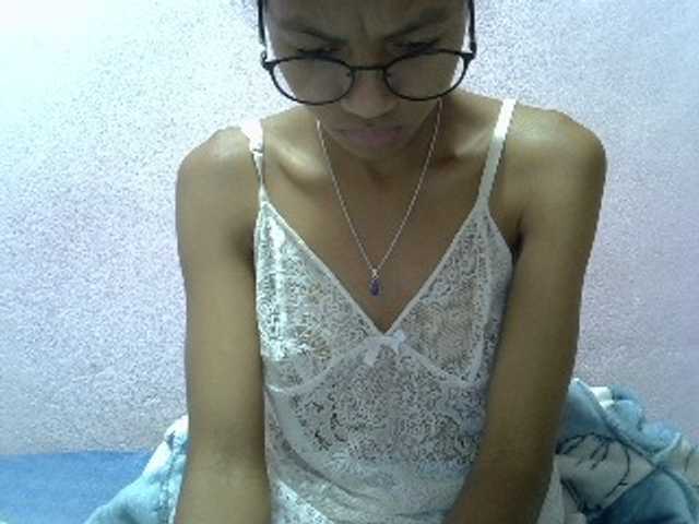 Yalane live cam on BongaCams