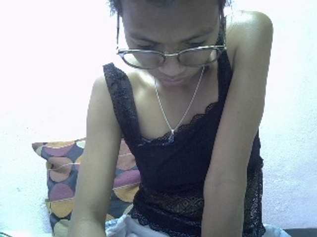 Yalane live cam on BongaCams