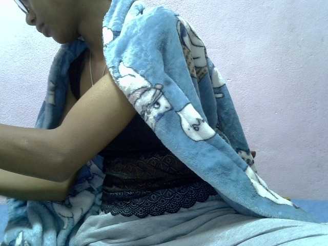 Yalane live cam on BongaCams