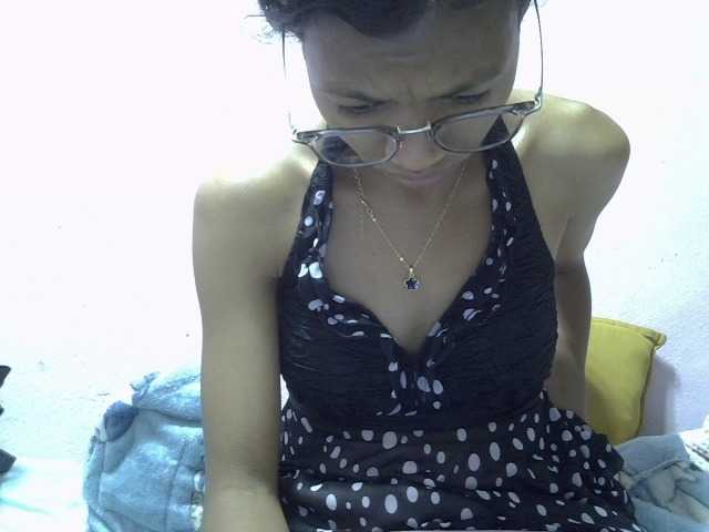 Yalane live cam on BongaCams