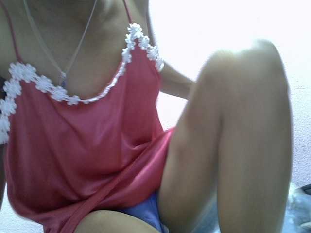 Yalane live cam on BongaCams