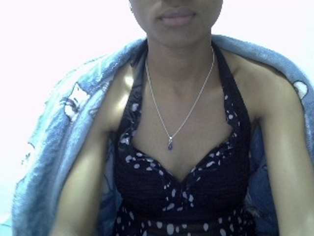 Yalane live cam on BongaCams