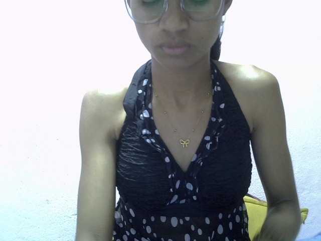 Yalane live webcam show