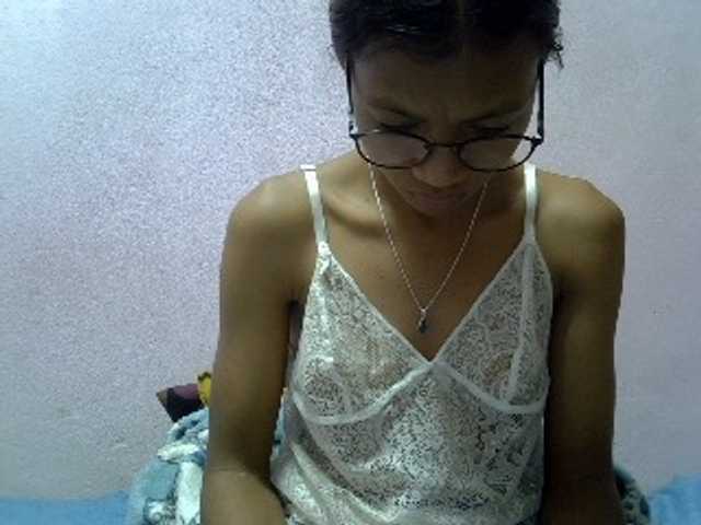Yalane live cam on BongaCams