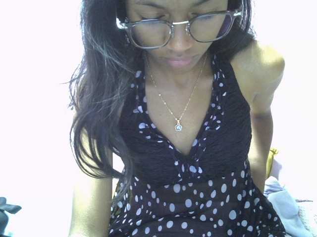 Yalane live cam on BongaCams