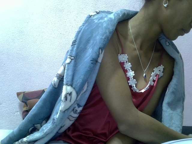 Yalane live cam on BongaCams