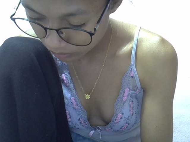 Yalane live cam on BongaCams