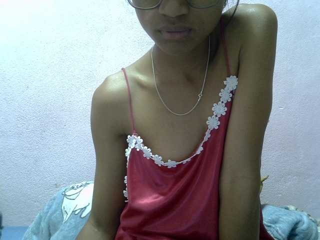 Yalane live cam on BongaCams
