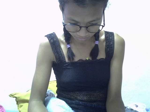 Yalane live cam on BongaCams