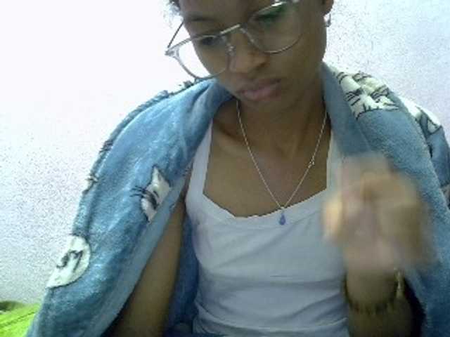 Yalane live cam on BongaCams
