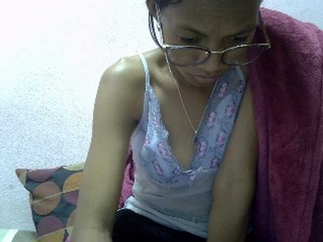 Yalane live cam on BongaCams