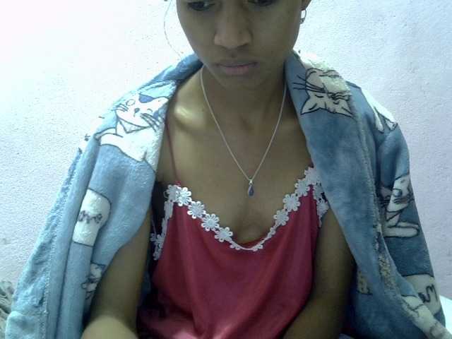 Yalane live cam on BongaCams