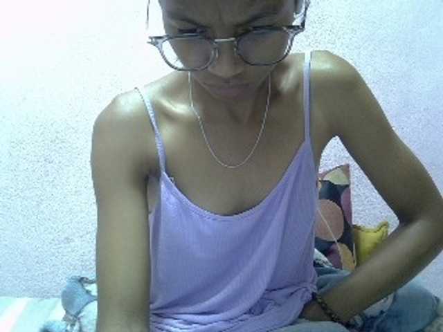 Yalane live cam on BongaCams