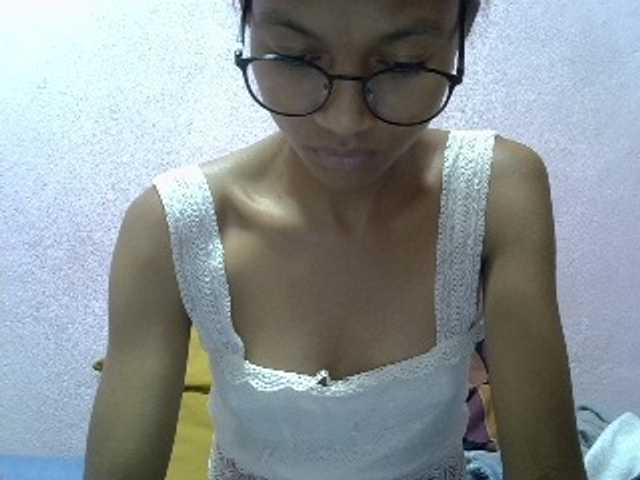 Yalane live cam on BongaCams