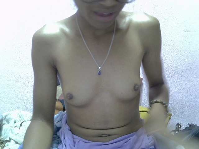 Yalane live cam on BongaCams