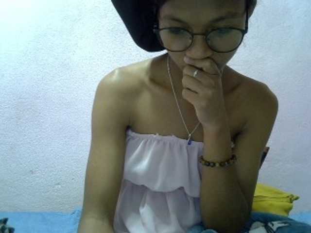 Yalane live cam on BongaCams