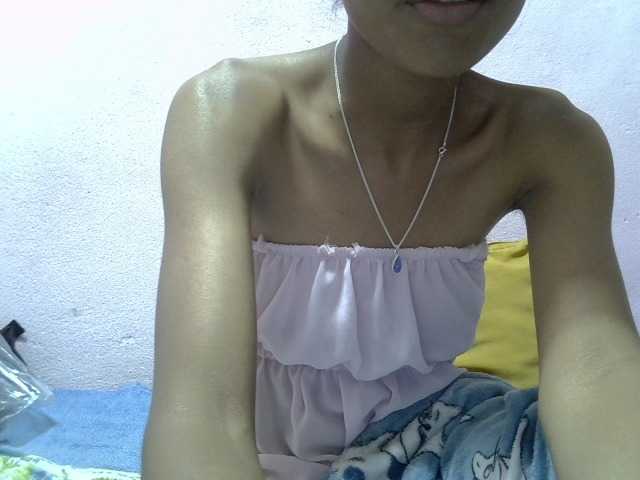 Yalane live cam on BongaCams