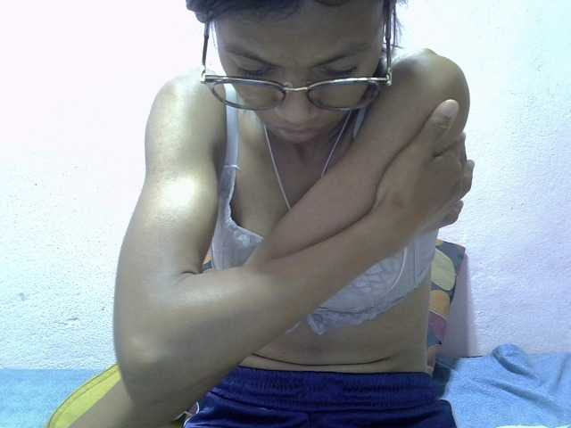 Yalane live cam on BongaCams