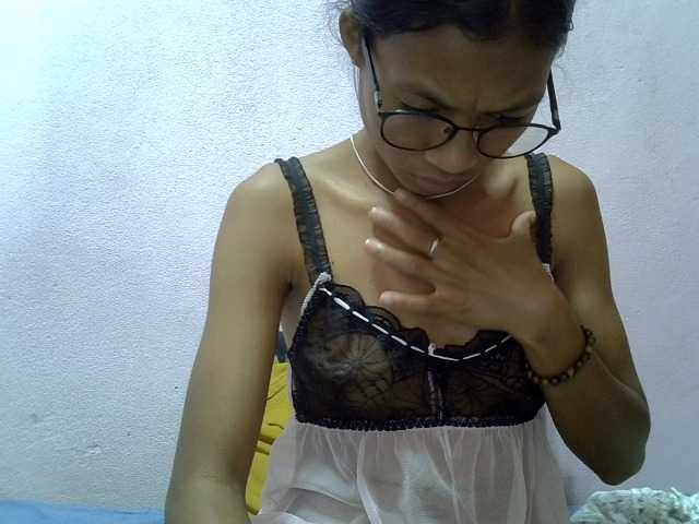 Yalane live cam on BongaCams