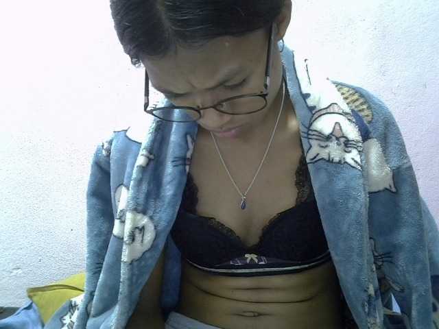Yalane live cam on BongaCams