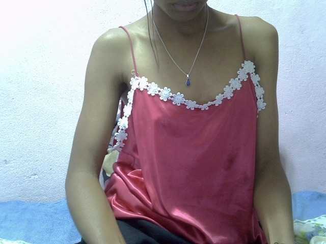 Yalane live cam on BongaCams