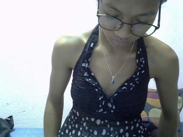 Yalane live cam on BongaCams