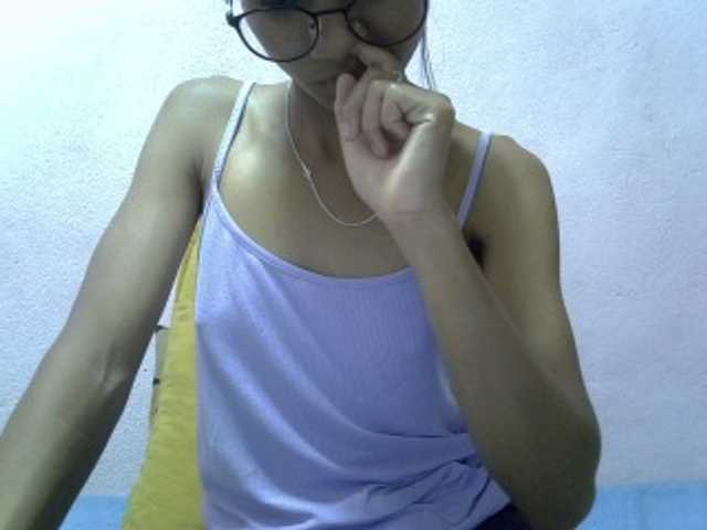 Yalane live cam on BongaCams