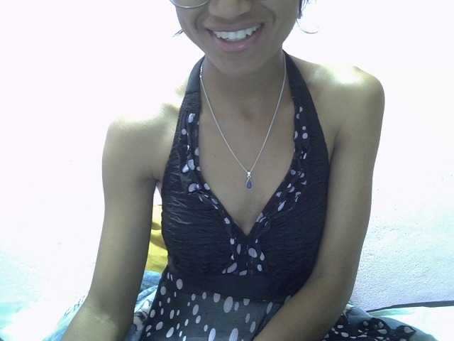 Yalane live cam on BongaCams