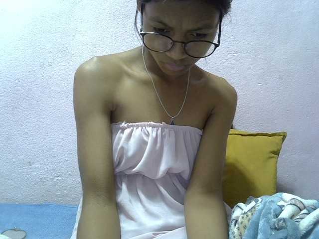 Yalane live cam on BongaCams