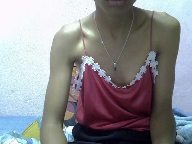 Yalane live cam on BongaCams