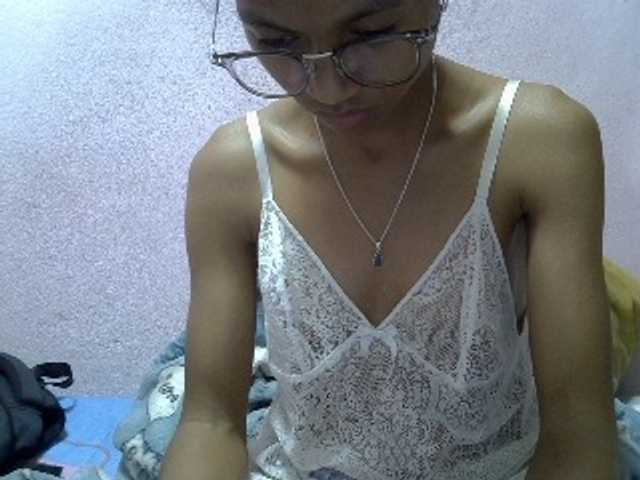 Yalane live cam on BongaCams