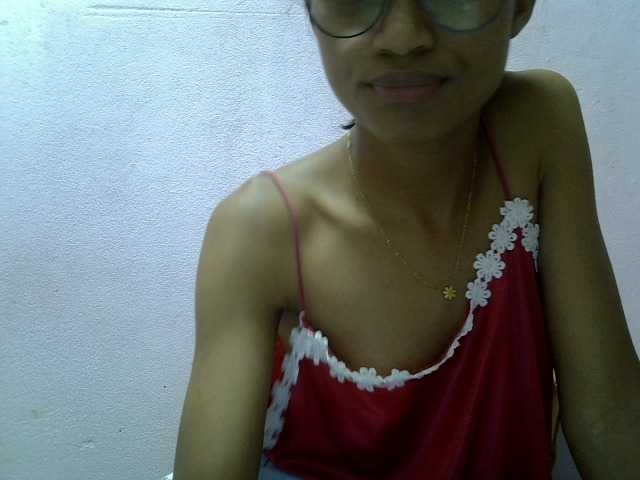 Yalane live cam on BongaCams