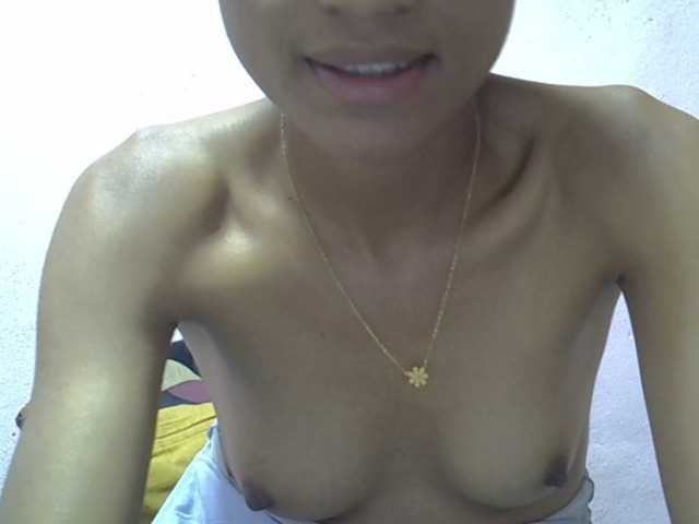 Yalane live cam on BongaCams