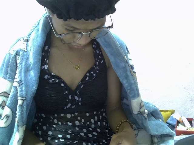 Yalane live cam on BongaCams
