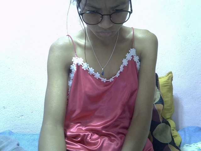 Yalane live cam on BongaCams