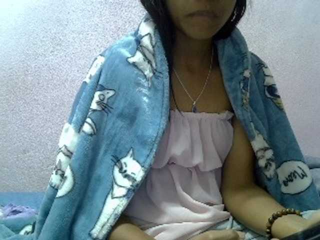 Yalane live cam on BongaCams