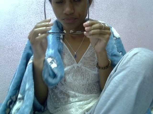 Yalane live cam on BongaCams