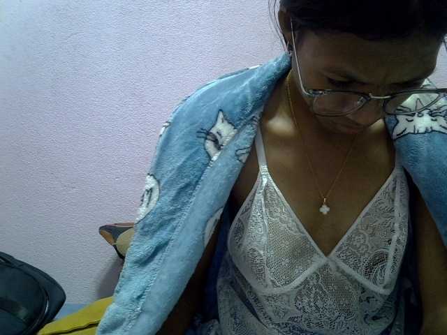 Yalane live cam on BongaCams
