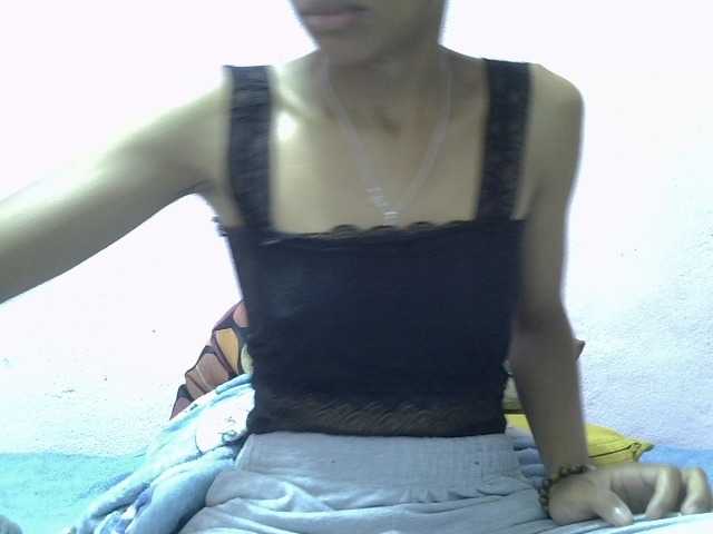 Yalane live cam on BongaCams