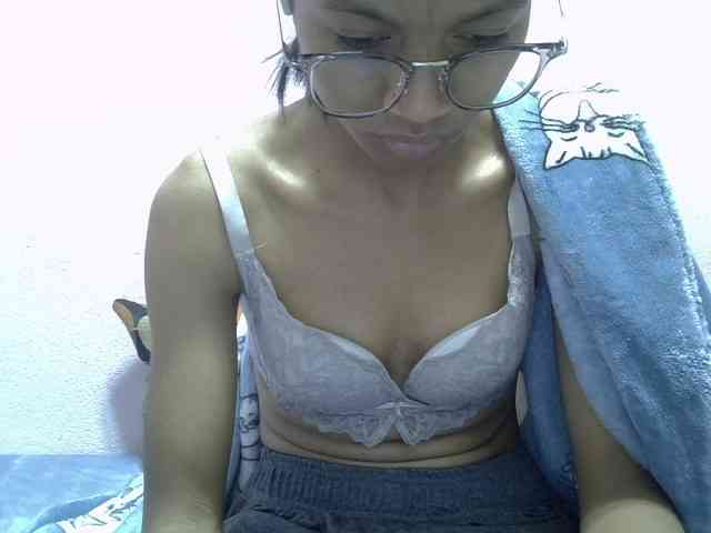 Modèle: Yalane