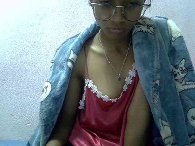 Yalane Live Webcam on BongaCams