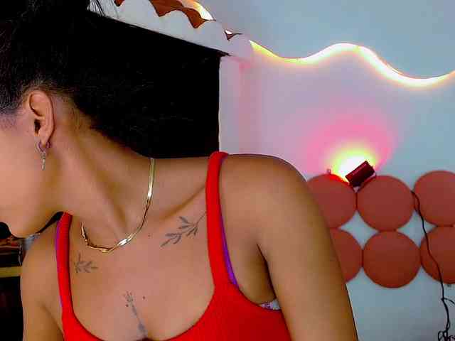 CoralineSweett Sex Cam Show