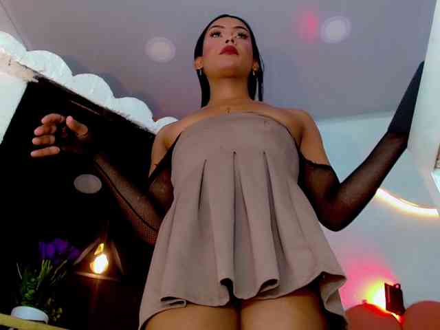 CoralineSweett Sex Cam Show