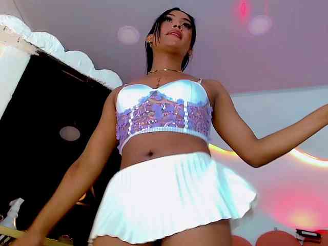 CoralineSweett Sex Cam Show