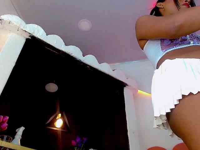 CoralineSweett Sex Cam Show