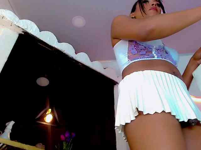 CoralineSweett Sex Cam Show