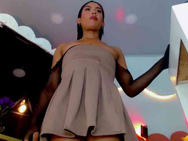 CoralineSweett Sex Cam Show